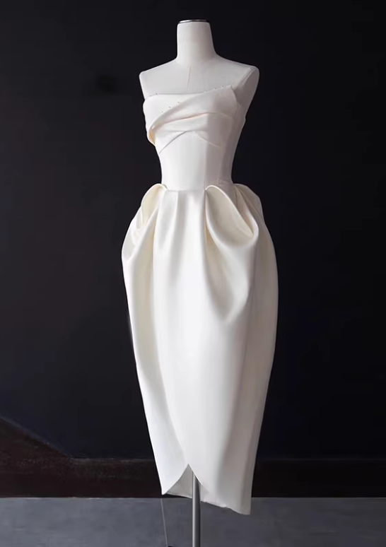 Minimalist Wedding Dress Strapless Pleated Wedding Dress HZ0319