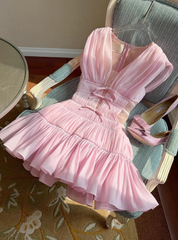 Elegant Homecoming Dress A Line V-neck Pleated Short Prom Dress Cocktail Dress Birthday Party Outfits HZ0319