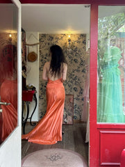 Charming Prom Dress Halter Pleated Cocktail Dress Evening Dress Birthday Party Outfits HZ0319