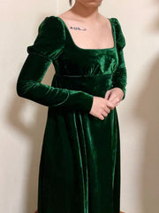 Retro Prom Dress Velvet Square Neck Long Sleeves Gala Gown Formal Dress Evening Dress HZ0319