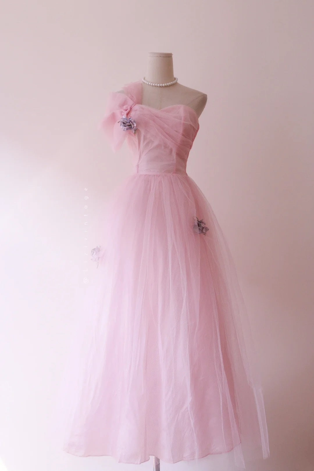 Hot Sale Prom Dress Light Pink Asymmetrical Neck Tulle Evening Dress Gala Dress Party Dress HZ0319