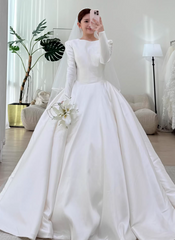 Minimalist Wedding Dress Satin Crew Neck Long Sleeves Wedding Dresses HZ0319