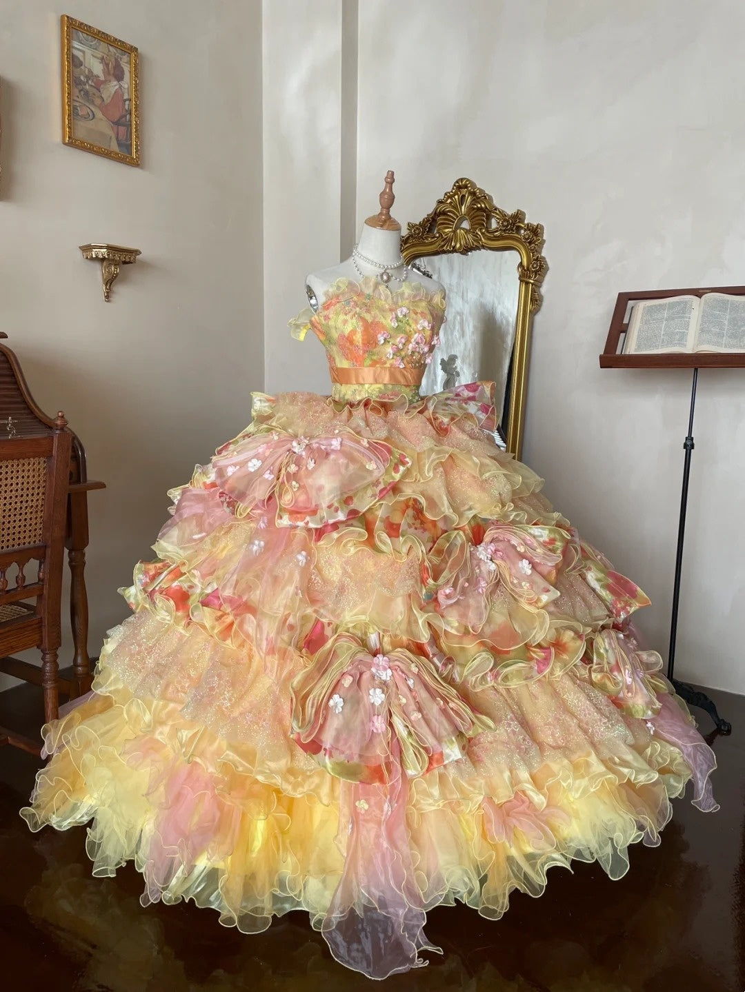 Stunning Prom Dress Strapless Pleated Tiered Quinceanera Dress Ball Gown Evening Dress HZ0319