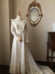 Retro Wedding Dress A Line High Collar Long Sleeves Lace Wedding Dress HZ0319