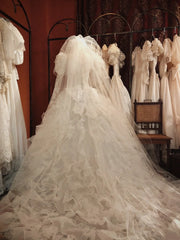 Vintage Wedding Dress Crew Neck Long Sleeves Ruffle Wedding Dresses HZ0319