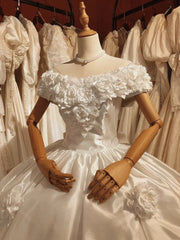 Elegant Wedding Dress Off Shoulder Floral Pleated Wedding Dress HZ0319