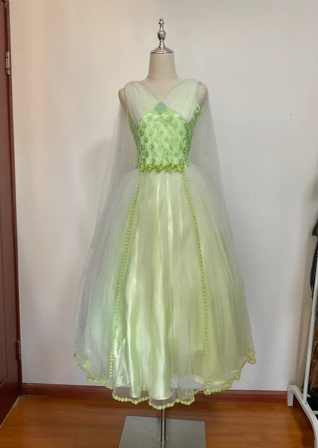 Pretty Prom Dress V-neck Pleated Tulle Gala Dress Evening Dress Formal Dress HZ0319