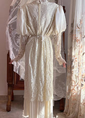Retro Wedding Dress High Collar Long Sleeves Pleated Wedding Dress HZ0319