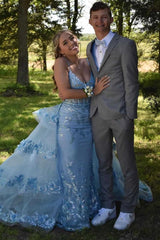 Stunning V-Neck Lace Appliques Detachable Train Formal Prom Dress