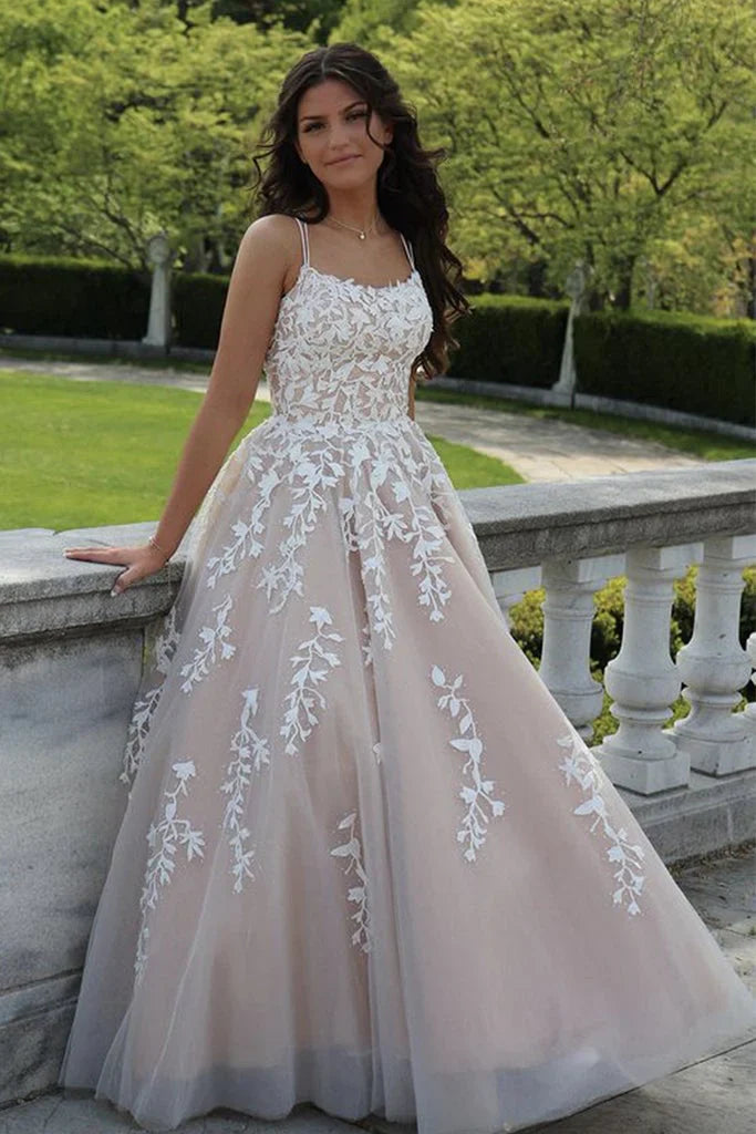Wholesale Ball Gown Spaghetti Straps Floor-Length Lace Wedding Dress