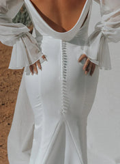Wholesale Trumpet/Mermaid V-Neck Long Sleeves Plus Size Wedding Dress