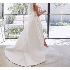 Wholesale A-Line/Princess Sweetheart Wedding Dresses Court Train With Split Front