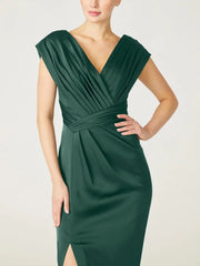 Slim fit/column V-neck sleeveless and ground length ruffled edge mother of the bride dresses