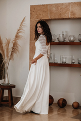 Minimalist And Modest Wedding Dress Square Neckline Simple Open Back Bridal Gown Floral Macrame Rustic Wedding With Slit