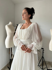 Modern Wedding Dress Minimalist Chiffon Modest Wedding Dress Long Sleeves Square Neck Pleated Floor Length Bride Dress