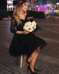 Modest 3/4 Sleeves Tulle V-neck Homecoming Dresses Lace Applique