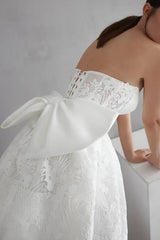 Off-the-Shoulder Short Wedding Dress Romantic Floral Lace Embroidered Wedding Gown Bow Wedding Dress Romantic Short White Prom Dress