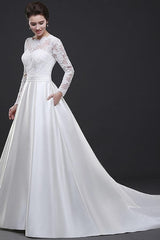 Off Shoulder Long Sleeve Wedding Dress Court Train With Lace Appliques TN0104