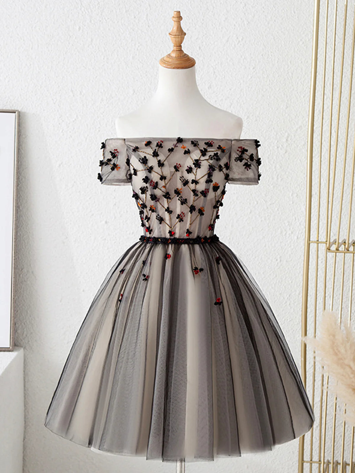 Off the Shoulder Short Black Floral Prom Dresses, Short Black Floral Graduation Homecoming Dresses