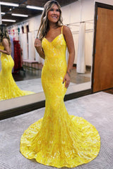 P1262 - Sexy/Fitted V-Neck Appliques Sleeveless Mermaid Long Prom Dress