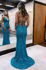 P1273 - Spaghetti Straps V-Neck Appliques Sleeveless Mermaid Prom Party Formal Dress