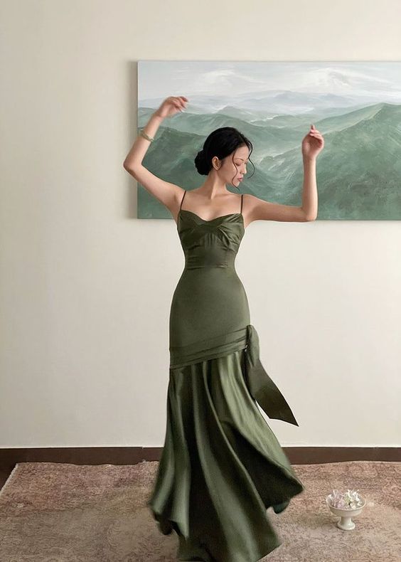 Sexy Mermaid Straps Green Party Dresses Satin Long Prom Dresses P708