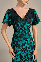 A-Line V Neck Velvet Mother of the Bride Dress With Short Sleeves
