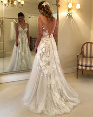Princess Style A-line V-neck Tulle Floor Length Wedding Dresses Lace Embroidery