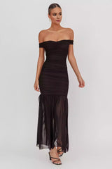 Prom Dresses with eye-catching shoulder length invisible back zipper lining and chest liner