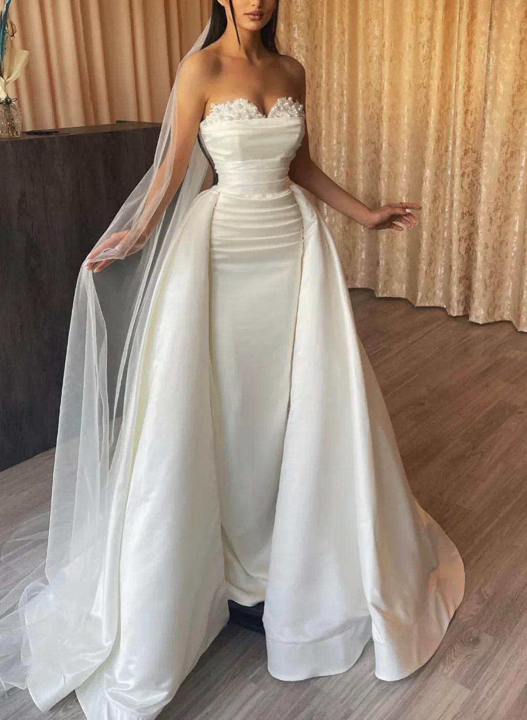 Mermaid Skirt Sweetheart Long Sleeves Beaded With Pearls Wedding Dress