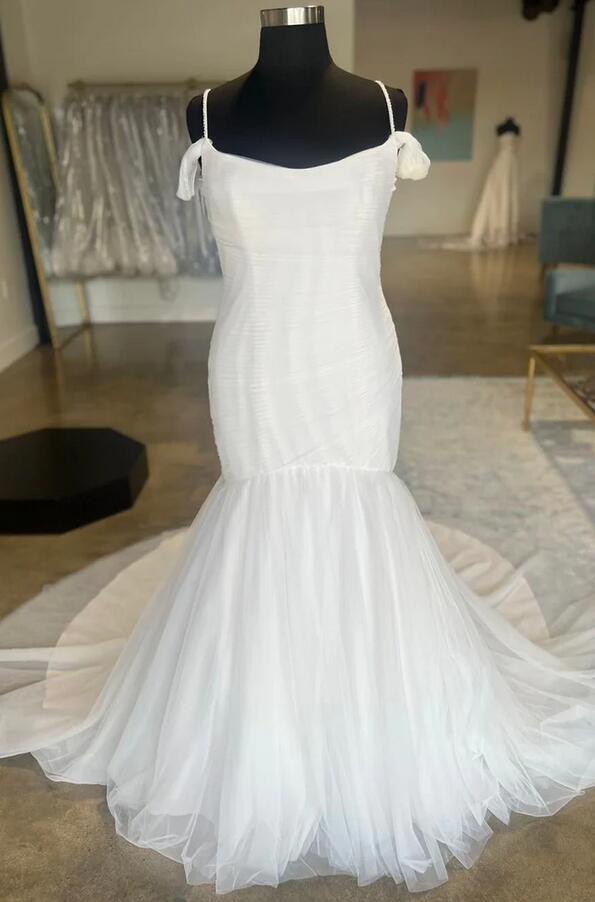 Cold-Shoulder Trumpet Mermaid Wedding Dress