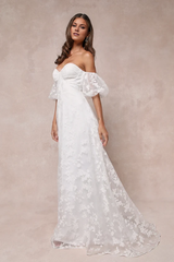 Romantic Off-the-Shoulder White Floral Off-the-Shoulder Wedding Gown