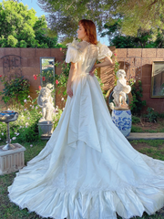 Round Neck A-line Vintage Stunning Puffy Sleeve Dramatic Big Train Wedding Dress Floral Applique