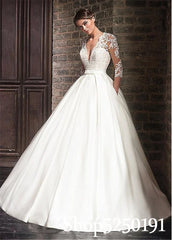 Arabic Women Wedding Gowns Luxury V-neck Satin Lace Dress