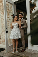 CLcaojun Lace Applique Short Wedding Dress A-line Mini Bridal
