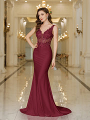 MisShow Elegant Straps Mermaid Wedding Dresses Lace Pearls Backless V Neck Sleeveless Gowns