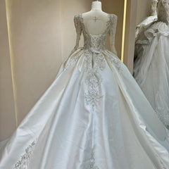 Luxurious Bridal Gown with Sparkling Embellishments Lace Embroidery and Long Train Wedding Dress