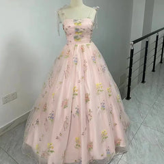 Broderie florale de luxe longue robes de soirée de bal noir