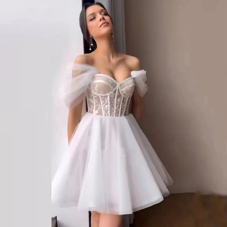 Simple Short Bride Wedding Dresses Appliques Lace Corset Gowns