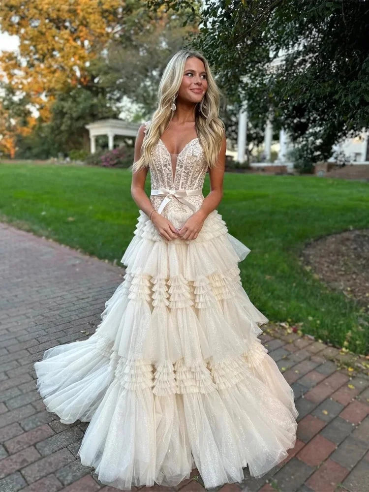 Customized Wedding Dresses Wrinkle V-neck Sleeveless Tulle Flowers