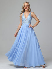 Elegant Lace-Up Floor Length Sleeveless Prom Dresses With Split