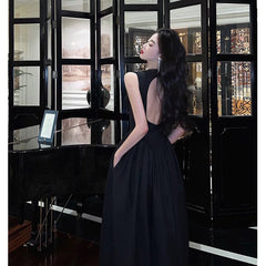 Simple A line Scoop Neckline Black Backless Prom Dresses Birthday Outfits Evening Gown SD913