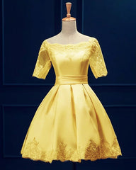 Satin Off Shoulder Homecoming Dresses Lace Appliques