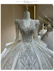Luxurious Wedding Gown For Women Customized Satin Design