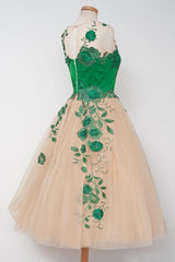 Scalloped-Edge Knee-Length Tulle Homecoming Dress With Lace Applique TR0101