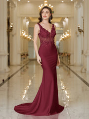 MisShow Elegant Straps Mermaid Wedding Dresses Lace Pearls Backless V Neck Sleeveless Gowns