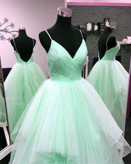 Sexy Pleated Tulle V-neck Ruffles Ball Gowns Quinceanera Dresses