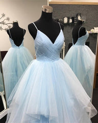 Sexy Pleated Tulle V-neck Ruffles Ball Gowns Quinceanera Dresses