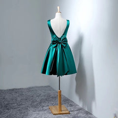 Short Hunter Green Satin Prom Dress With Bow