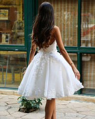 Short Lace Sweetheart White Homecoming Dresses